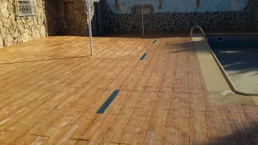 Suelo de hormigón efeto madera