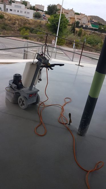 Instalación de hormigón pulido